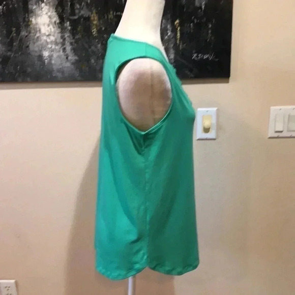 Banana Republic Button Front Round Hem Tank Top-Size M - Picture 2 of 7